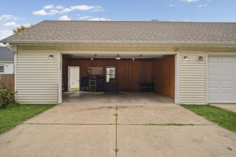 Tiny photo for 1419 S Smith Road, Urbana, IL 61802 (MLS # 12774552)