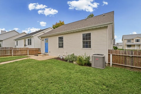 Tiny photo for 1419 S Smith Road, Urbana, IL 61802 (MLS # 12774552)