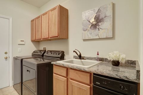 Tiny photo for 418 Bay Tree Circle, Vernon Hills, IL 60061 (MLS # 12503201)