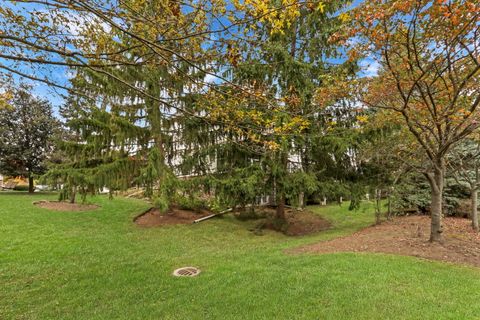 Tiny photo for 418 Bay Tree Circle, Vernon Hills, IL 60061 (MLS # 12503201)