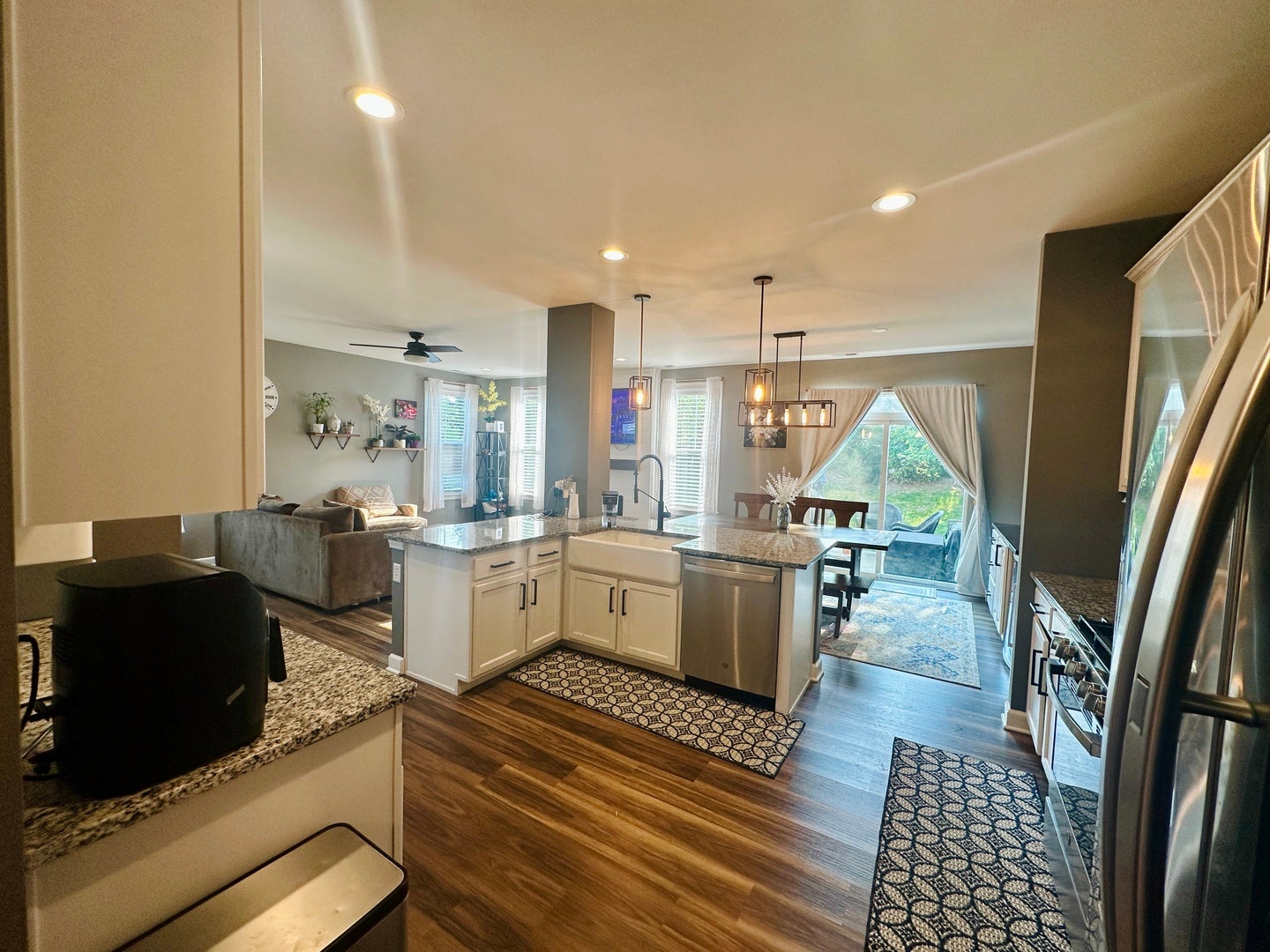4144 Calder Lane