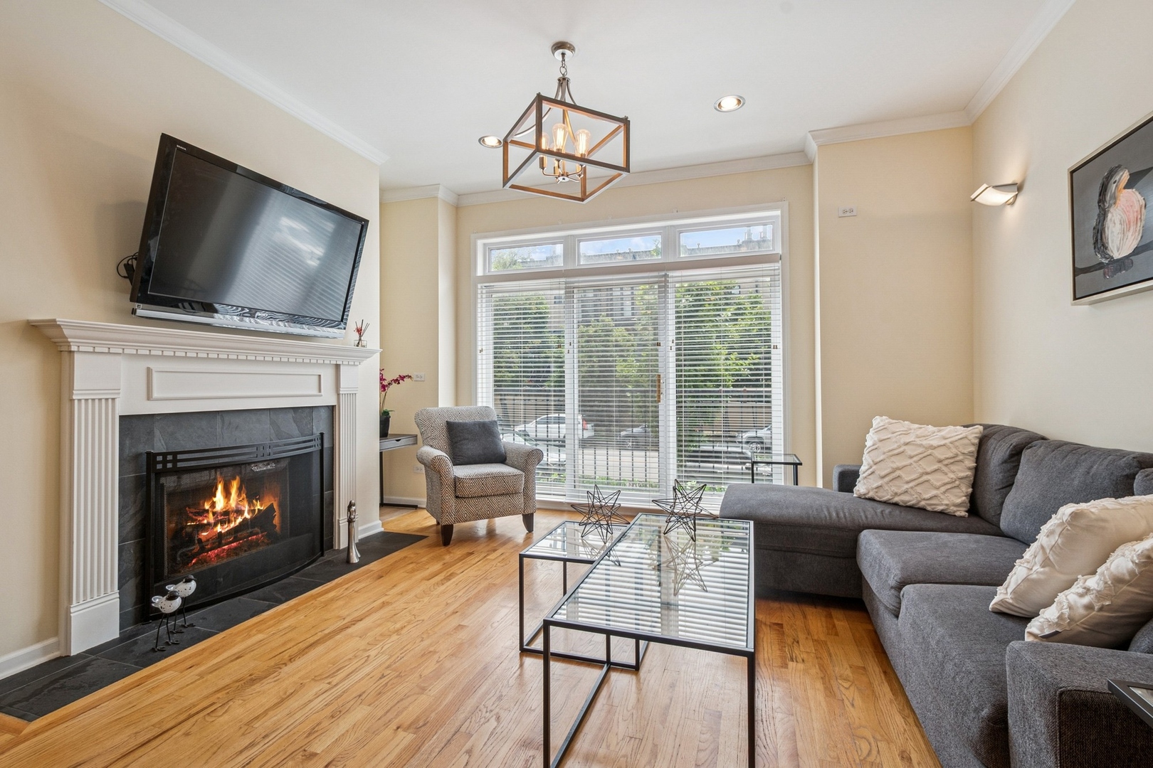 1720 W Diversey Parkway 1