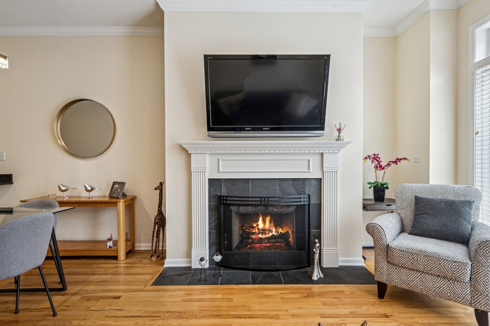 1720 W Diversey Parkway 1