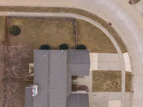 Tiny photo for 1321 Beacon Hill Court, Normal, IL 61761 (MLS # 12550207)