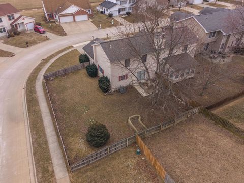 Tiny photo for 1321 Beacon Hill Court, Normal, IL 61761 (MLS # 12550207)