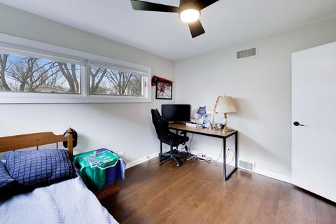 Tiny photo for 108 W Sunset Road, Mount Prospect, IL 60056 (MLS # 12606618)