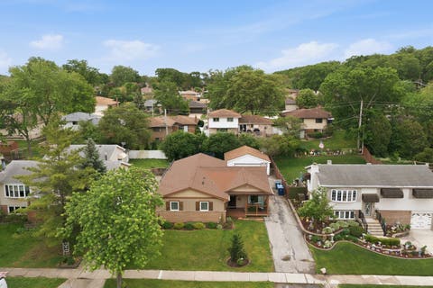 Tiny photo for 9143 W 92 Street, Hickory Hills, IL 60457 (MLS # 12649310)