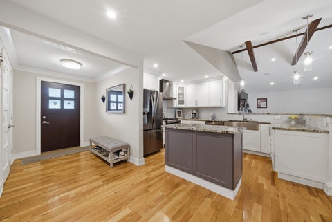 Tiny photo for 9143 W 92 Street, Hickory Hills, IL 60457 (MLS # 12649310)