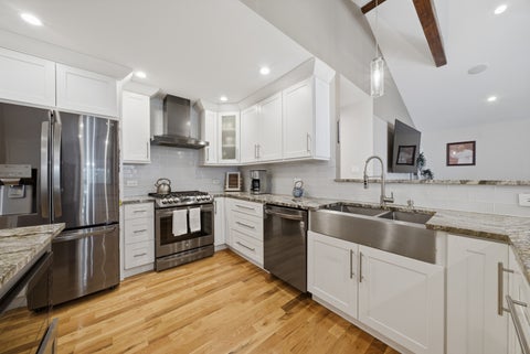 Tiny photo for 9143 W 92 Street, Hickory Hills, IL 60457 (MLS # 12649310)