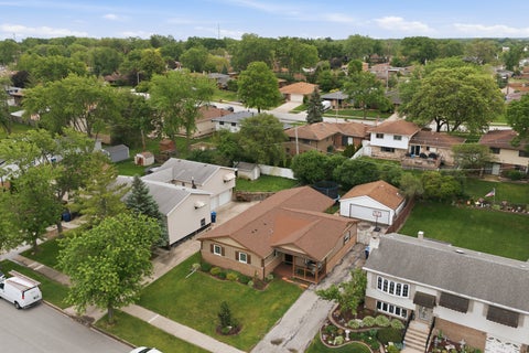 Tiny photo for 9143 W 92 Street, Hickory Hills, IL 60457 (MLS # 12649310)