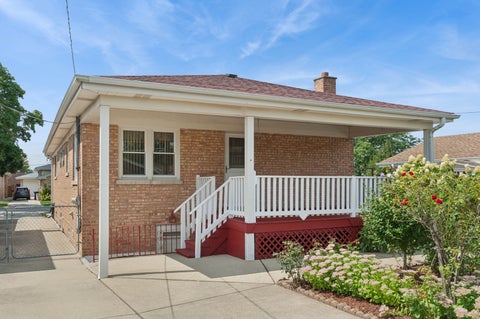Tiny photo for 4525 N Pontiac Avenue N, Norridge, IL 60706 (MLS # 12745525)