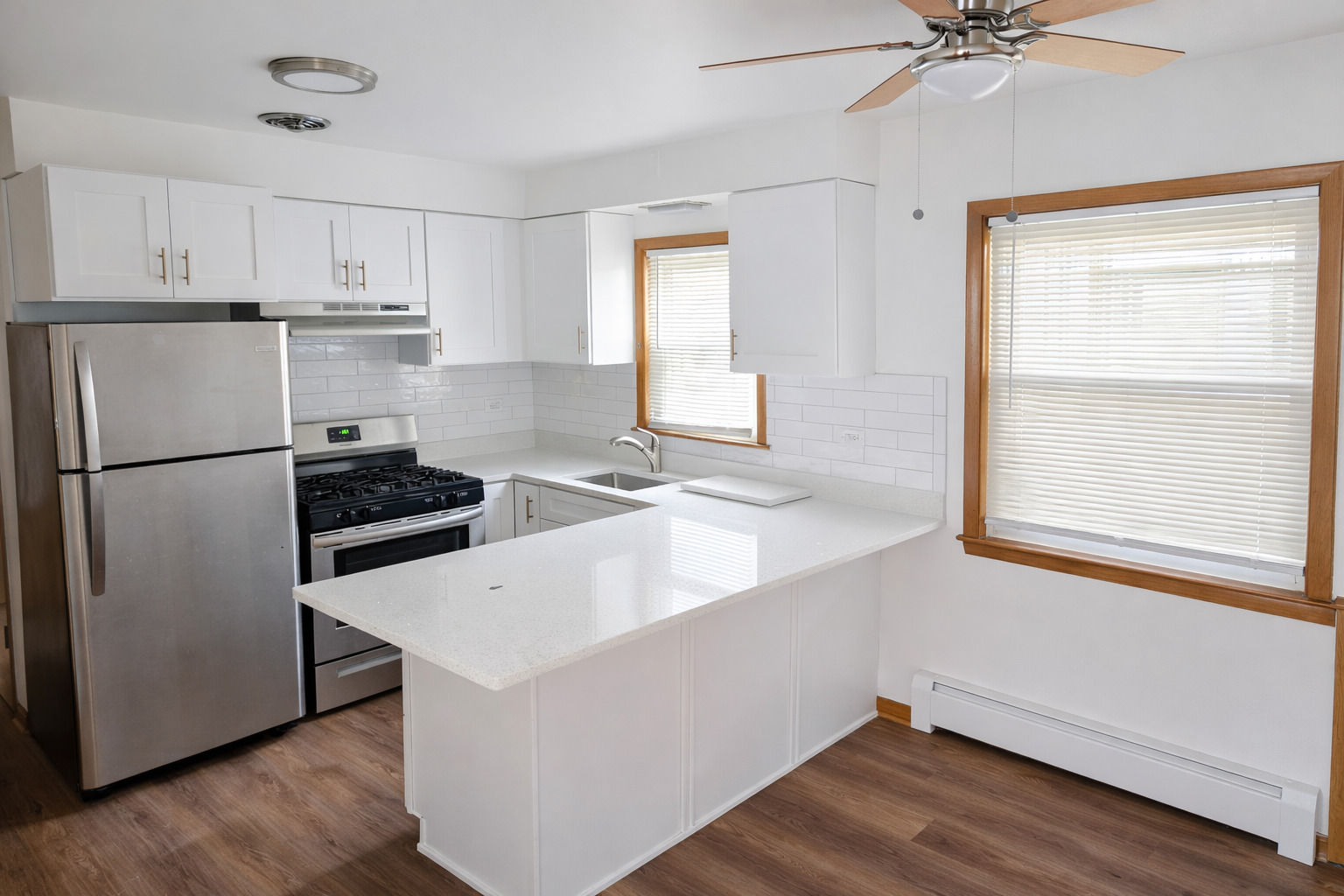 5834 W Montrose Avenue 1S