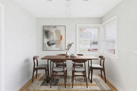 Tiny photo for 1605 E Frederick Street, Arlington Heights, IL 60004 (MLS # 12585776)