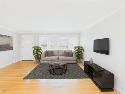 Tiny photo for 1605 E Frederick Street, Arlington Heights, IL 60004 (MLS # 12585776)