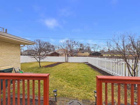 Tiny photo for 1605 E Frederick Street, Arlington Heights, IL 60004 (MLS # 12585776)