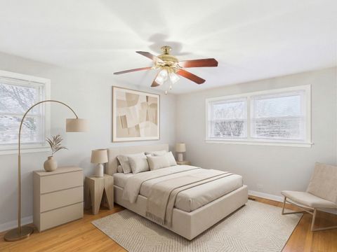 Tiny photo for 1605 E Frederick Street, Arlington Heights, IL 60004 (MLS # 12585776)