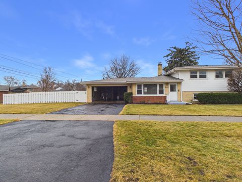 Photo of 1605 E Frederick Street, Arlington Heights, IL 60004 (MLS # 12585776)