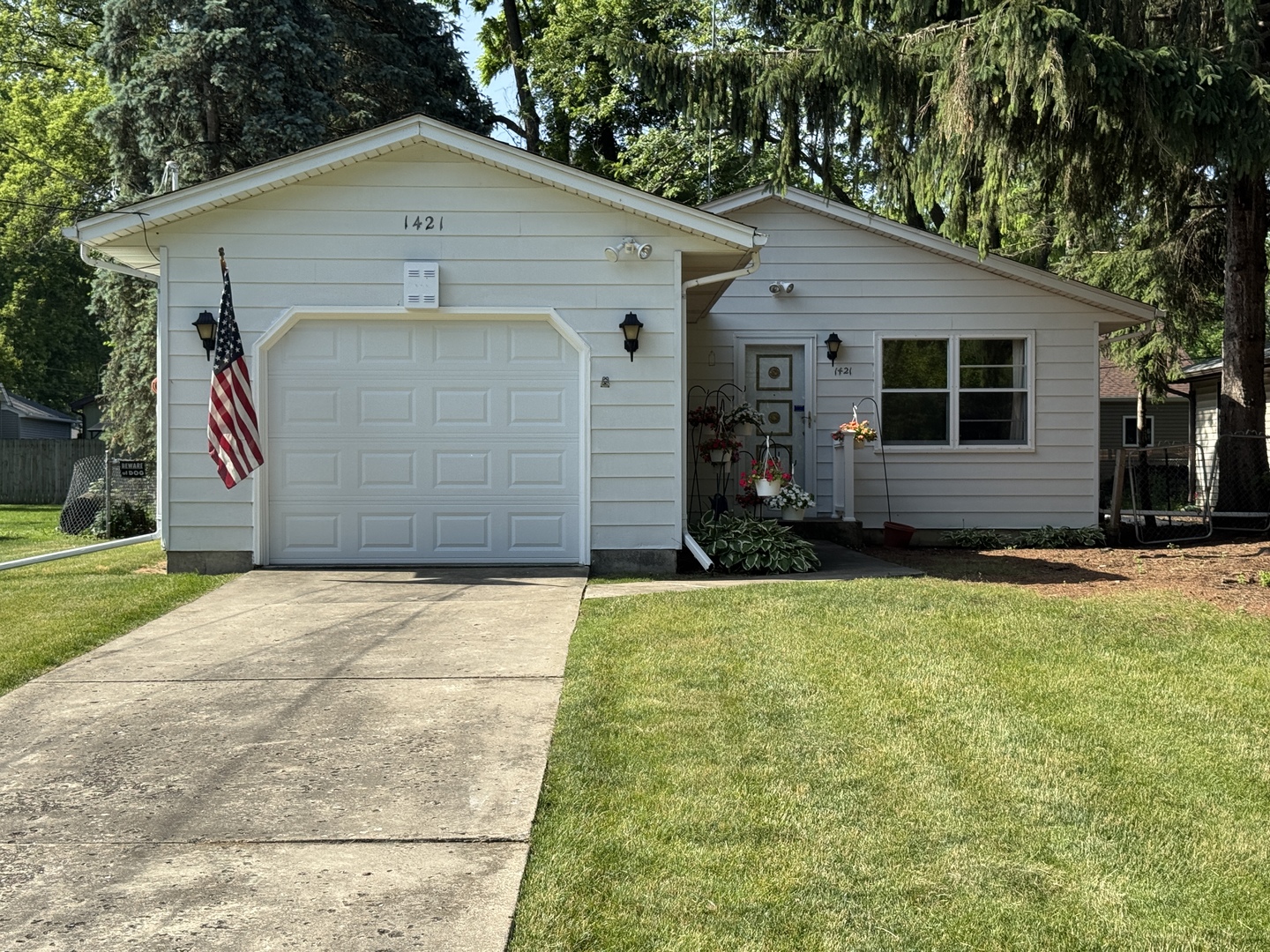 1421 Harlan Avenue