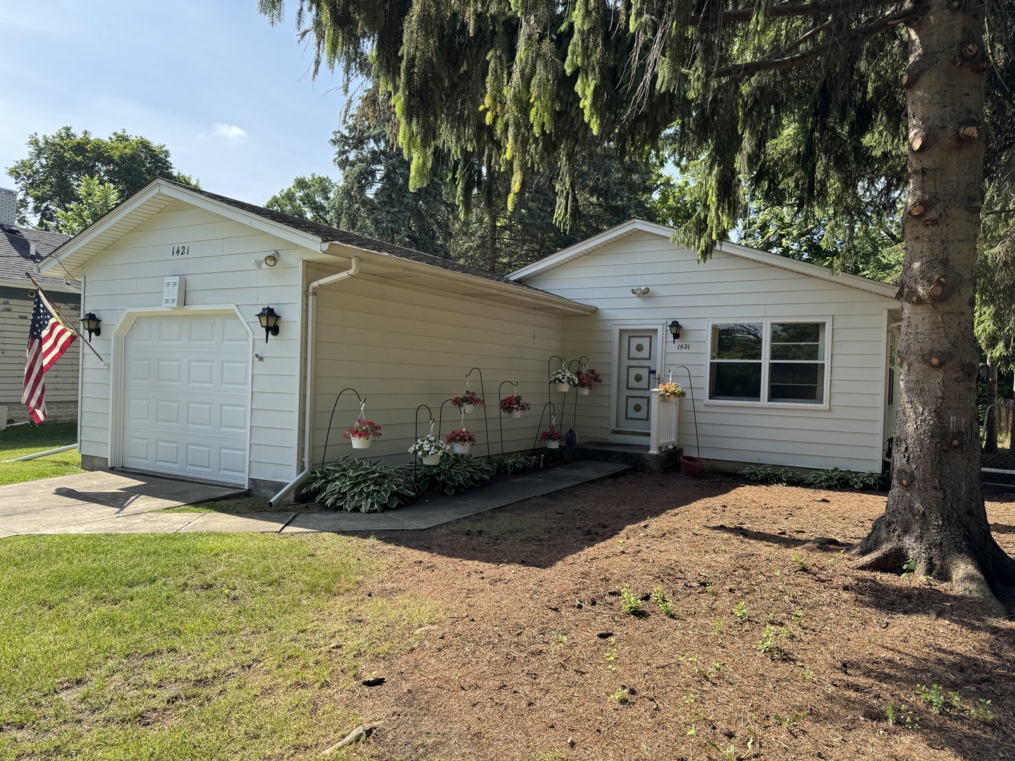 1421 Harlan Avenue