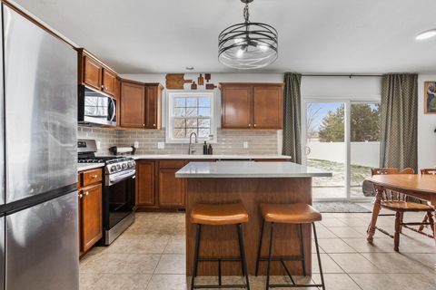 Tiny photo for 308 Banbury Lane, Savoy, IL 61874 (MLS # 12566012)