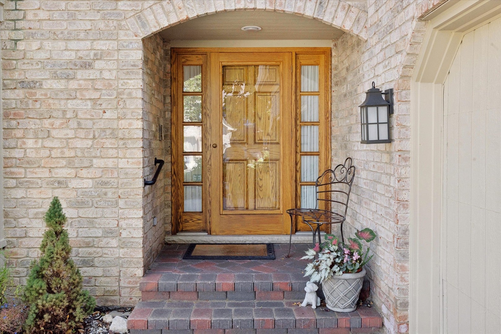 24 Tartan Lakes Court