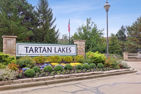 Tiny photo for 24 Tartan Lakes Court, Westmont, IL 60559 (MLS # 12772695)