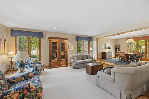 Tiny photo for 24 Tartan Lakes Court, Westmont, IL 60559 (MLS # 12772695)