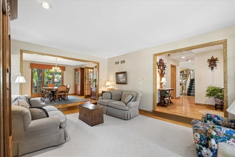 Tiny photo for 24 Tartan Lakes Court, Westmont, IL 60559 (MLS # 12772695)