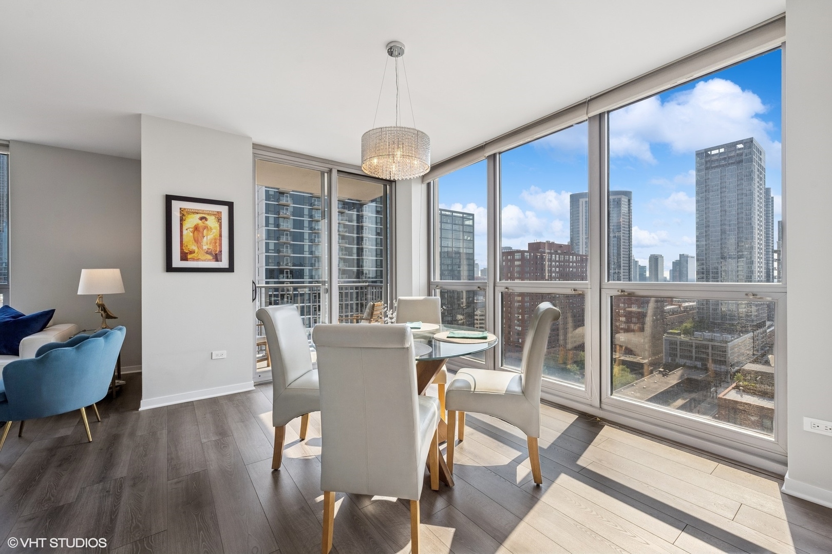 200 W GRAND Avenue 1803