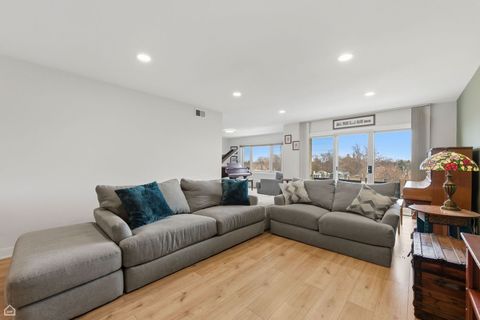 Tiny photo for 1010 N Harlem Avenue #504, River Forest, IL 60305 (MLS # 12700325)