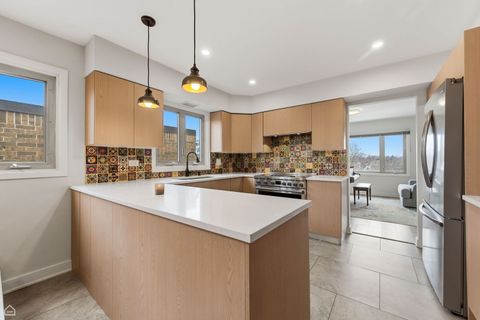 Tiny photo for 1010 N Harlem Avenue #504, River Forest, IL 60305 (MLS # 12700325)