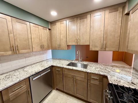 Tiny photo for 10420 Circle Drive #25B, Oak Lawn, IL 60453 (MLS # 12508046)