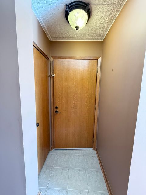 Tiny photo for 10420 Circle Drive #25B, Oak Lawn, IL 60453 (MLS # 12508046)