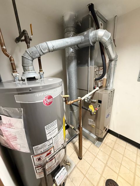 Tiny photo for 10420 Circle Drive #25B, Oak Lawn, IL 60453 (MLS # 12508046)