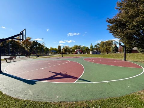 Tiny photo for 10420 Circle Drive #25B, Oak Lawn, IL 60453 (MLS # 12508046)