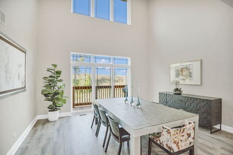 Tiny photo for 70 Prairie Court, Wheeling, IL 60090 (MLS # 12461938)