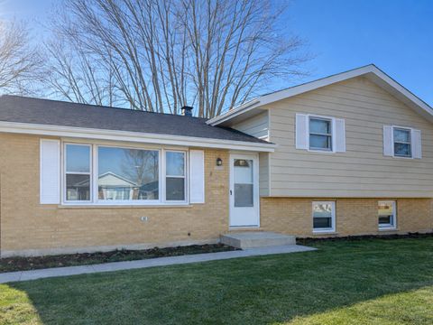 Photo of 2432 YEOMAN Street, Waukegan, IL 60087 (MLS # 12595176)