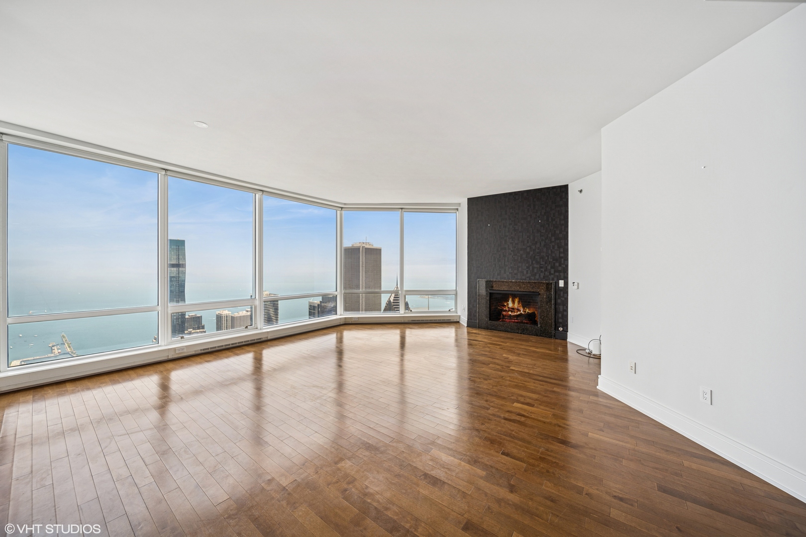 401 N WABASH Avenue 81F