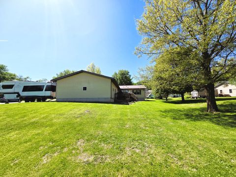 Tiny photo for 505 NW 5th Avenue, Aledo, IL 61231 (MLS # 12659733)