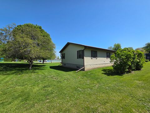 Tiny photo for 505 NW 5th Avenue, Aledo, IL 61231 (MLS # 12659733)