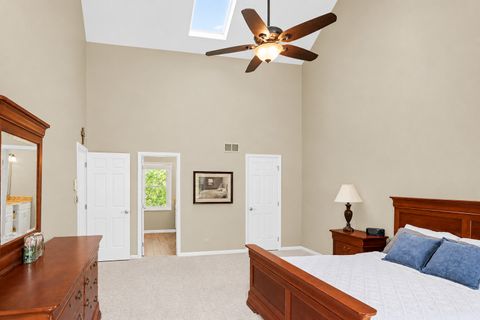 Tiny photo for 2045 Somerset Lane, Wheaton, IL 60189 (MLS # 12638607)