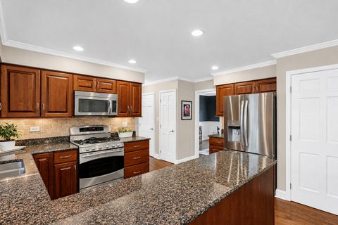 Tiny photo for 2045 Somerset Lane, Wheaton, IL 60189 (MLS # 12638607)