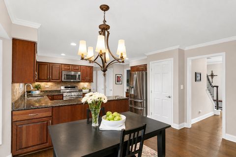 Tiny photo for 2045 Somerset Lane, Wheaton, IL 60189 (MLS # 12638607)