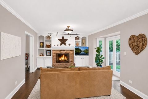 Tiny photo for 2045 Somerset Lane, Wheaton, IL 60189 (MLS # 12638607)
