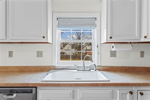 Tiny photo for 319 E Orleans Street, Paxton, IL 60957 (MLS # 12585603)