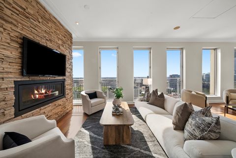 Tiny photo for 1250 S Michigan Avenue #2900, Chicago, IL 60605 (MLS # 12462107)