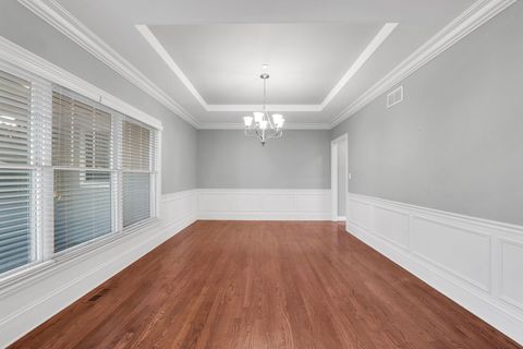 Tiny photo for 141 Walnut Street, Libertyville, IL 60048 (MLS # 12667904)