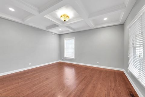 Tiny photo for 141 Walnut Street, Libertyville, IL 60048 (MLS # 12667904)