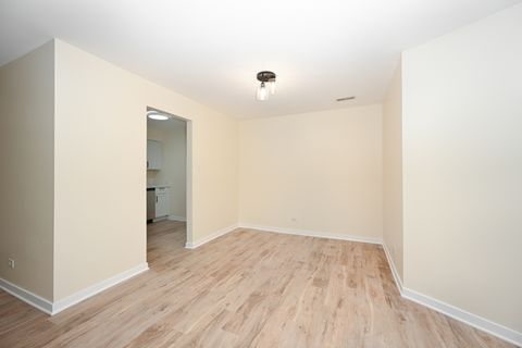 Tiny photo for 1751 Plymouth Court #B, Wheaton, IL 60189 (MLS # 12503449)