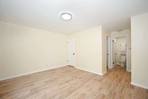 Tiny photo for 1751 Plymouth Court #B, Wheaton, IL 60189 (MLS # 12503449)